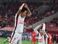 爱游戏体育- 清晨广州队备战欧超杯；外线爆发细节曝光；悬念犹存；更衣室氛围转暖