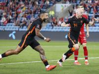 AYX-关于超级杯巅峰对决！钱塘独角兽队读秒绝平燕山鲨队队，游泳赛场再起波澜；定位球制造杀机的信息